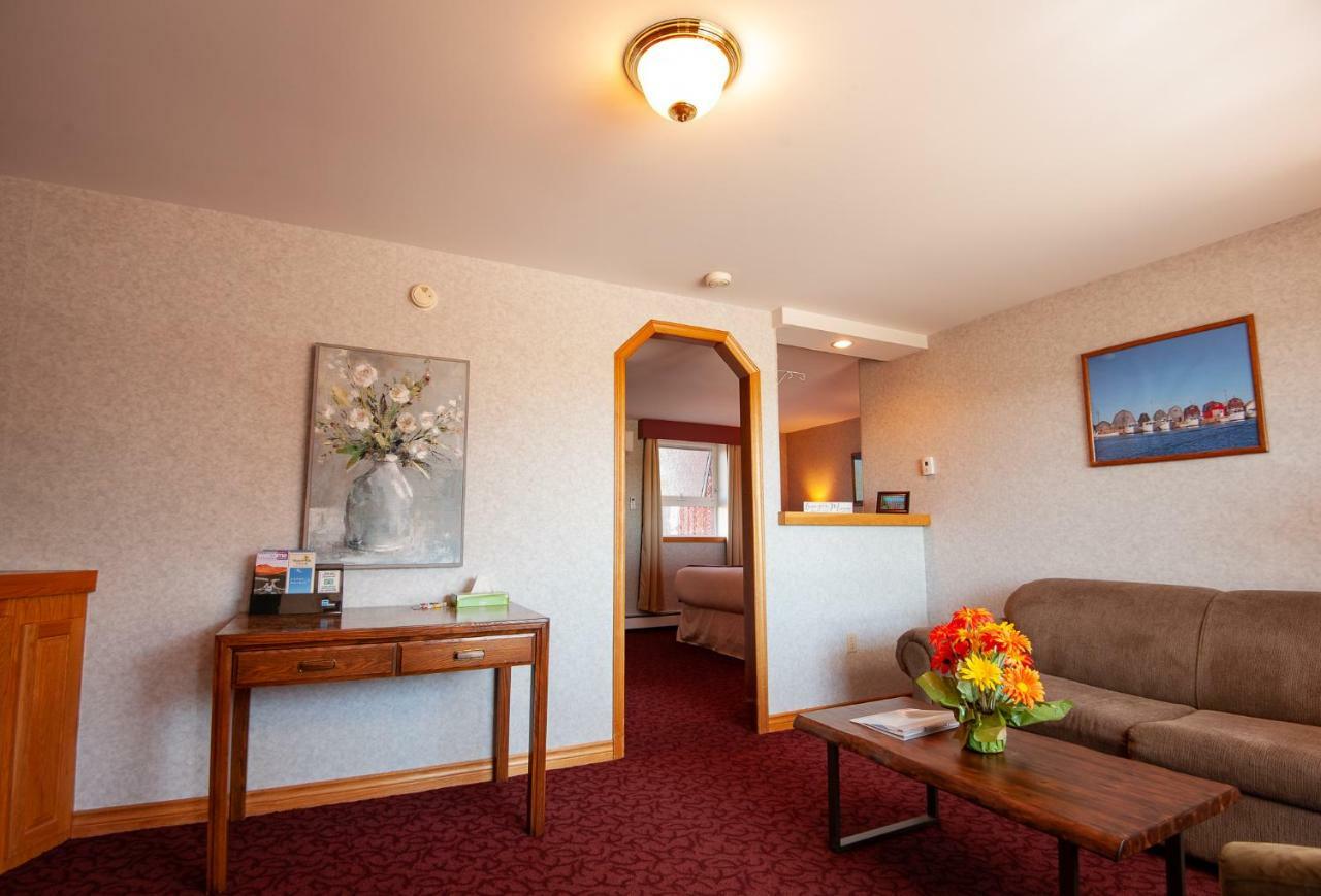 Dutch Inn Cornwall Esterno foto