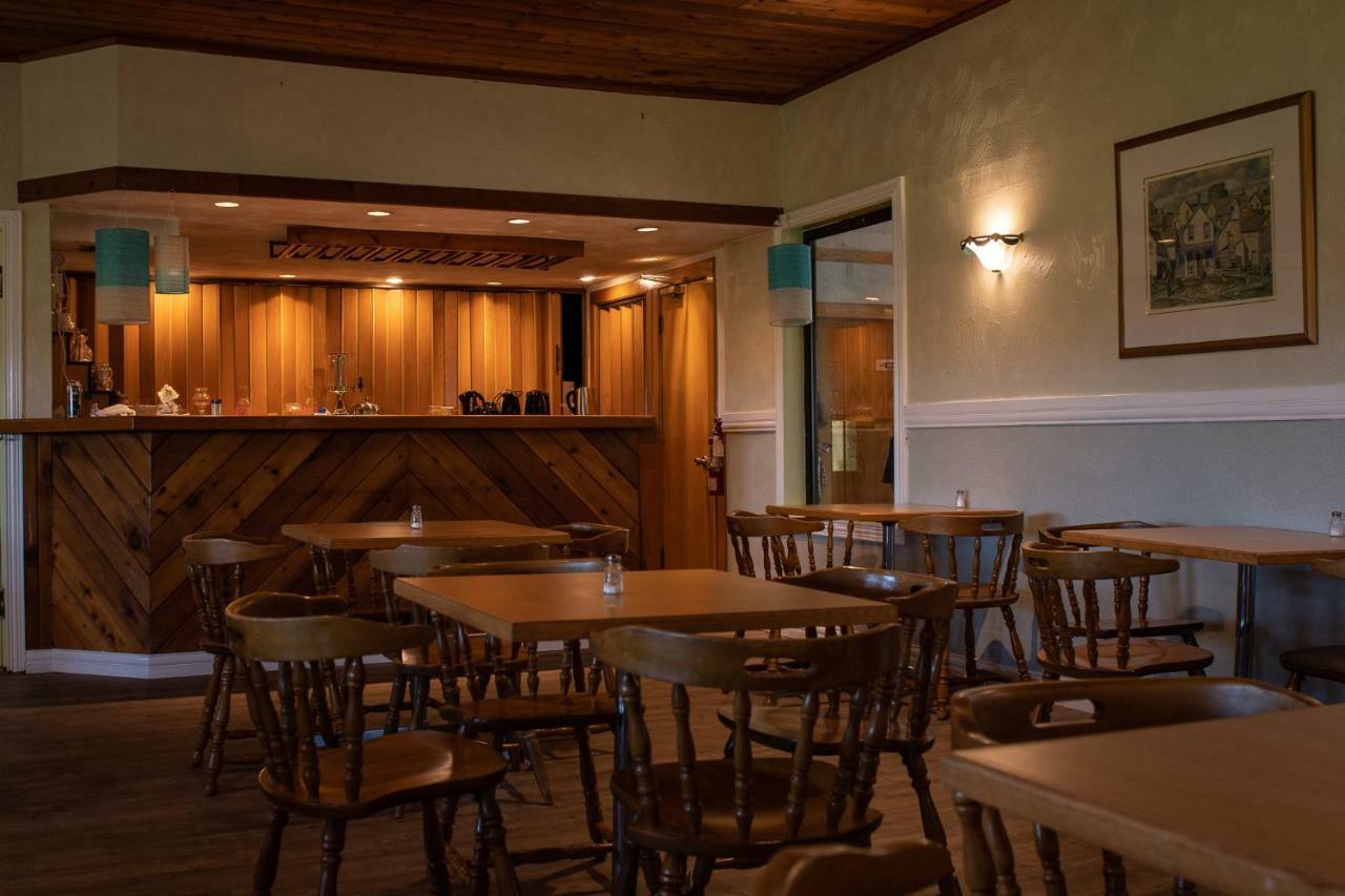Dutch Inn Cornwall Esterno foto