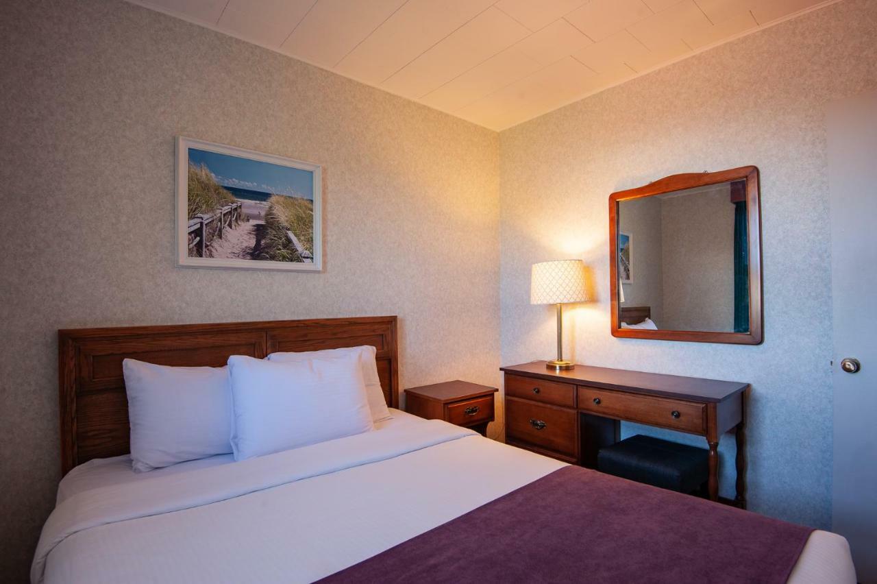 Dutch Inn Cornwall Esterno foto